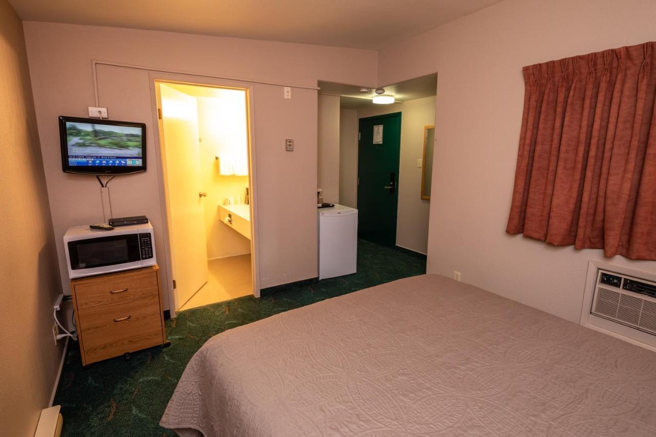 Keystone Motor Inn Brandon Dış mekan fotoğraf